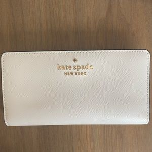 Kate Spade White Wallet (new with tags)